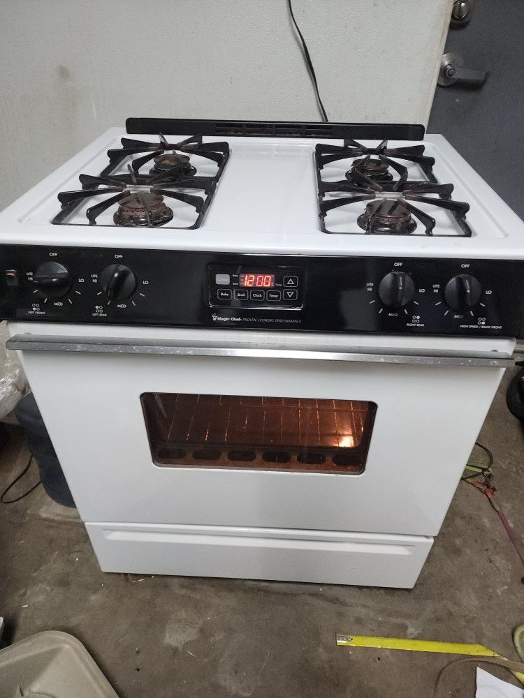 Gas Stove Works Great Guaranteed Magic Chef