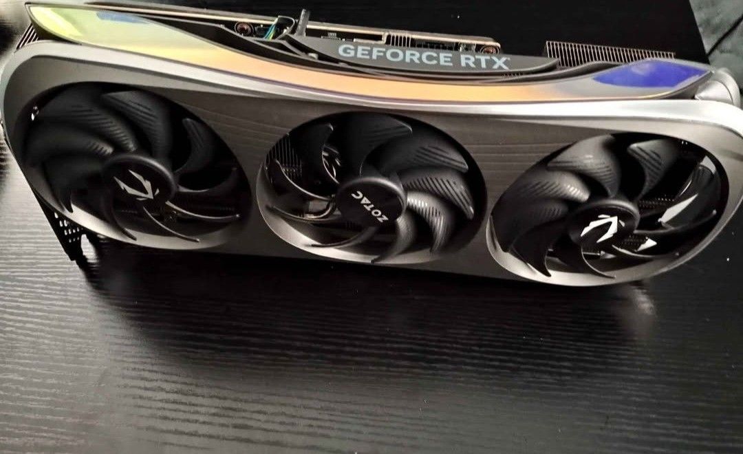 ZOTAC GAMING GeForce RTX 4080 16GB AMP Extreme AIRO GPU Graphics Card