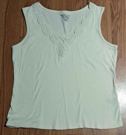 Beige T-Shirt "Size Medium"