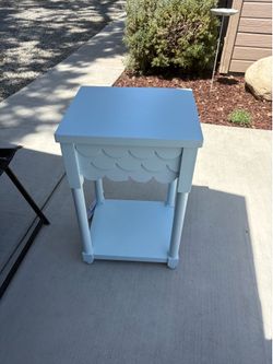 End table