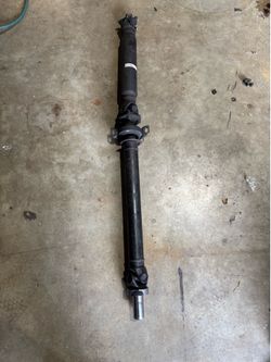 Lexus is300 drive shaft assembly