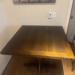 Dinning Table 