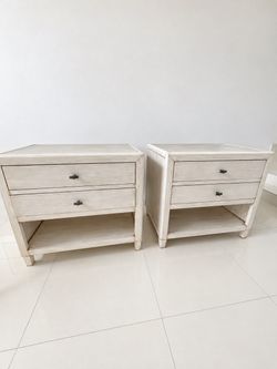 Pair of Lorts Nightstands – Whitewashed Finish-Delivery Available 🚚