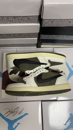 new NIKE shoes Men size US9.5