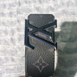 LV Initiales 40mm Matte Black Belt