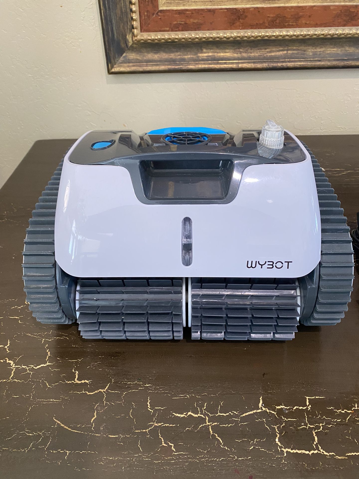 WYBOT Osprey 700 Cordless Robotic Pool Cleaner