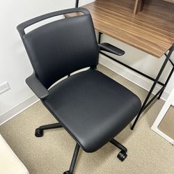Very Comfortable Like New Ergonomic Office Chair/Desk Chair  