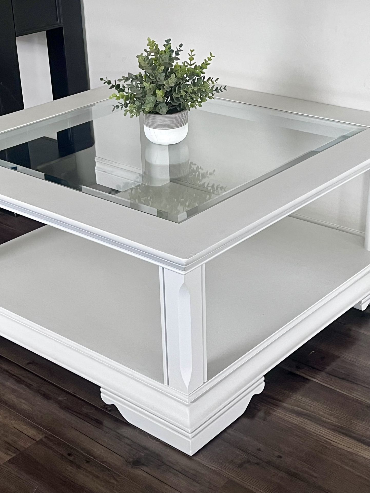 Glass Top Coffee Table - GREAT CONDITION
