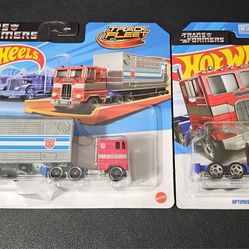 Transformers Hot Wheels Track Fleet and Mainline Optimus Prime