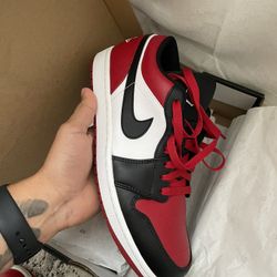 Jordan 1 Low Bred Toe