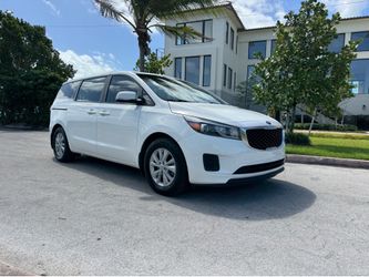 2016 KIA Sedona
