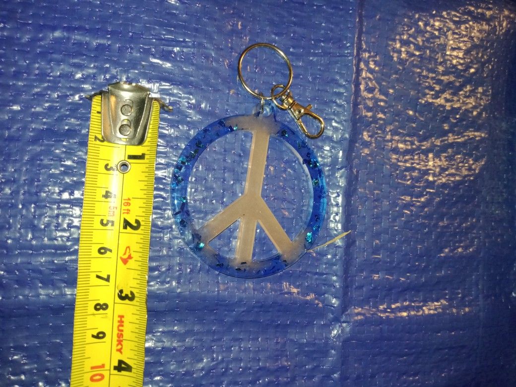 Hand Crafted Resin Peace Sign Key Chain
