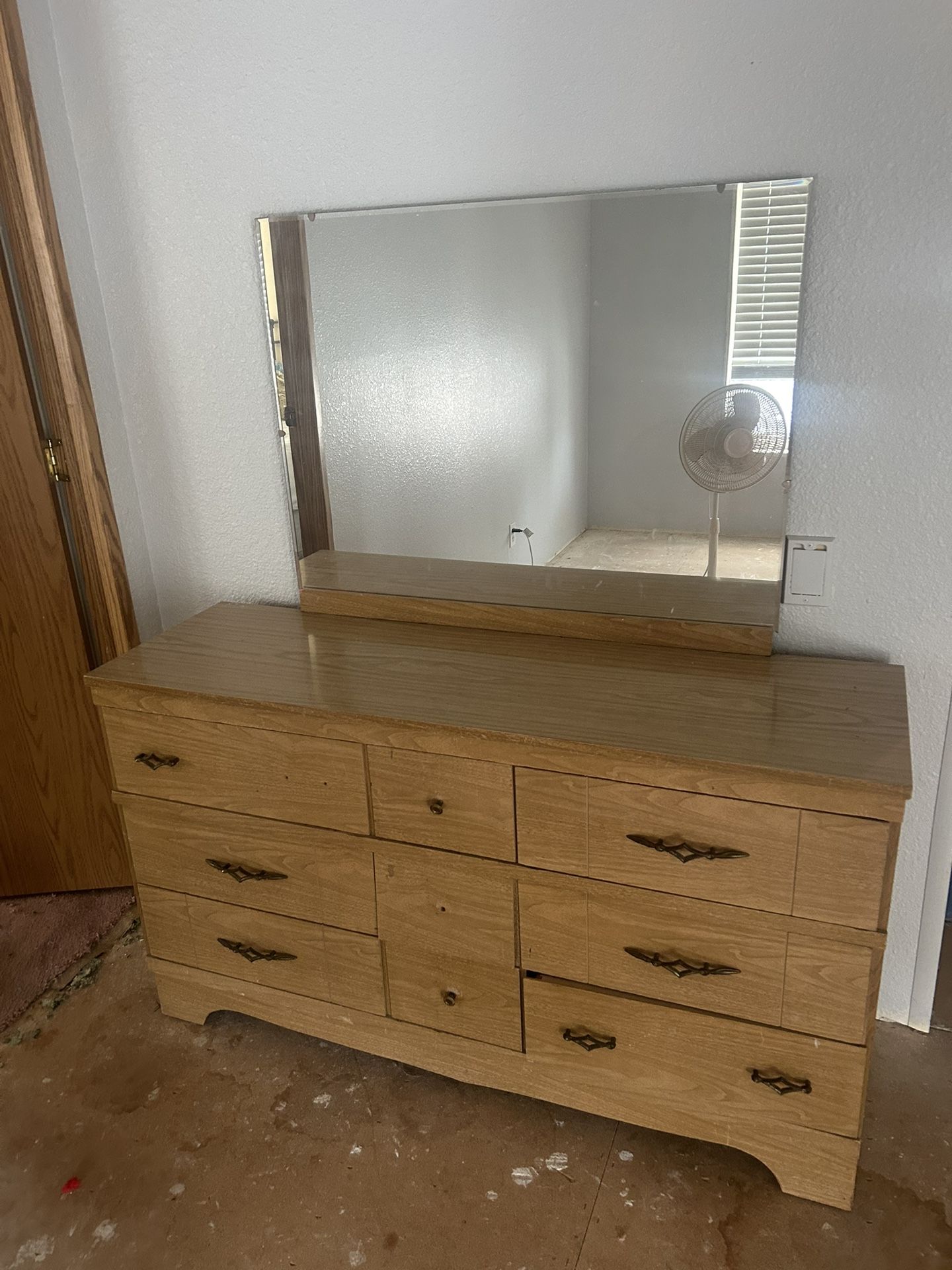 Free Dresser 