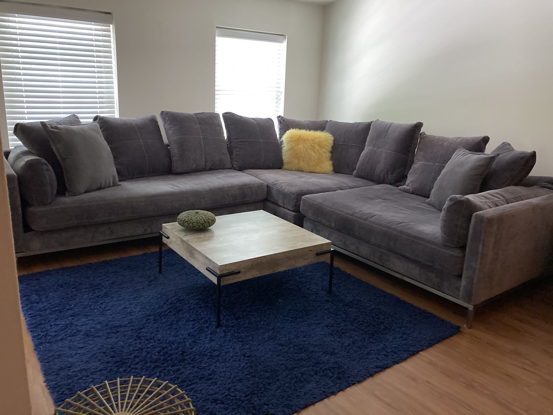 Ventura Sectional - 3 PC Zgallerie *Final Week*