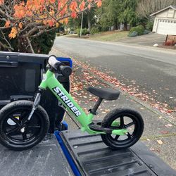 Child Kid Children Balance Strider Sport Bike 12” Wheels Bicycle Tricycle Trike in Good Condition 