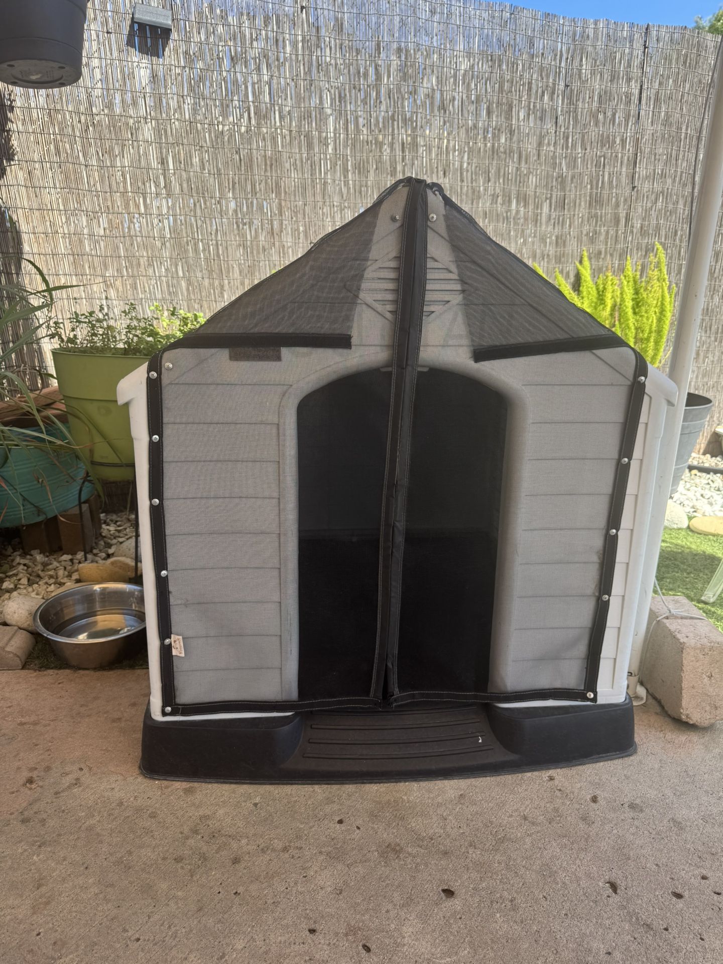 Dog House