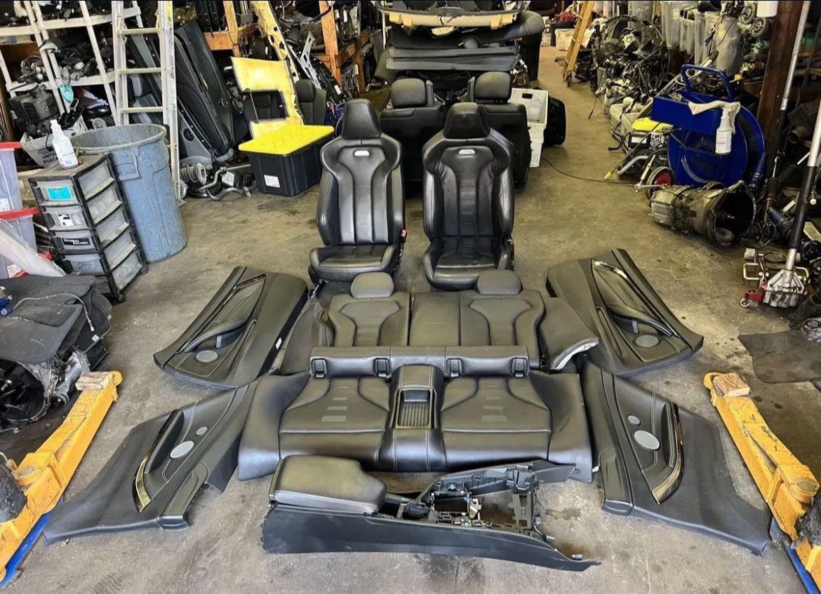 2015-2019 BMW M4 F82 Merino Black! Complete Interior Panels, Powered, Heated!