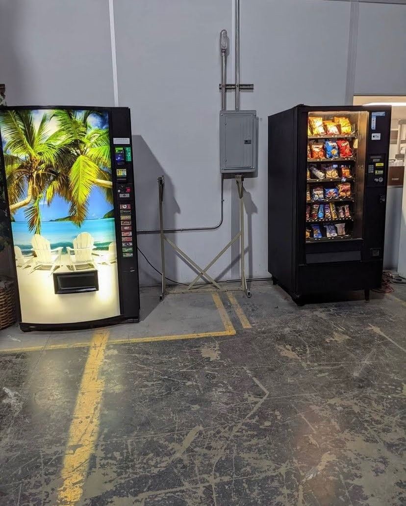VENDING MACHINES WITH CREDIT CARD READERS
