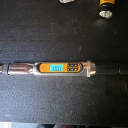 ** Like New ** GEARWRENCH 1/4" Drive 120XP Flex Head Electronic Torque Wrench with Angle