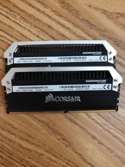 32GB (2x16GB) Corsair Platinum DDR4