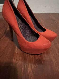 Jessica simpson heel