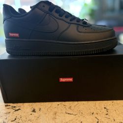 Black Supreme Nike Airforce 1