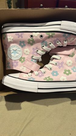 Girls shoes, size 3