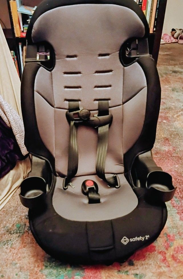 Safety 1st Grand 2-in-1 Booster Car Seat