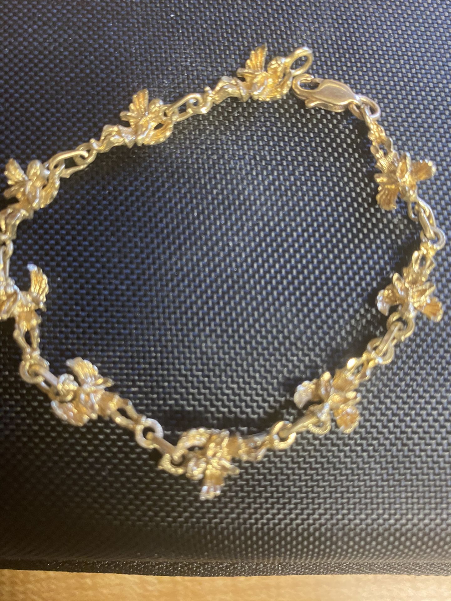 10k gold Bracelet With Angels Diamond Cut