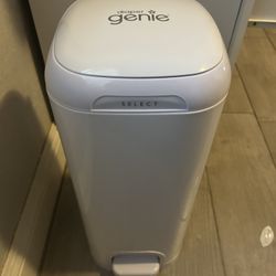 Diaper Genie Trash Can 