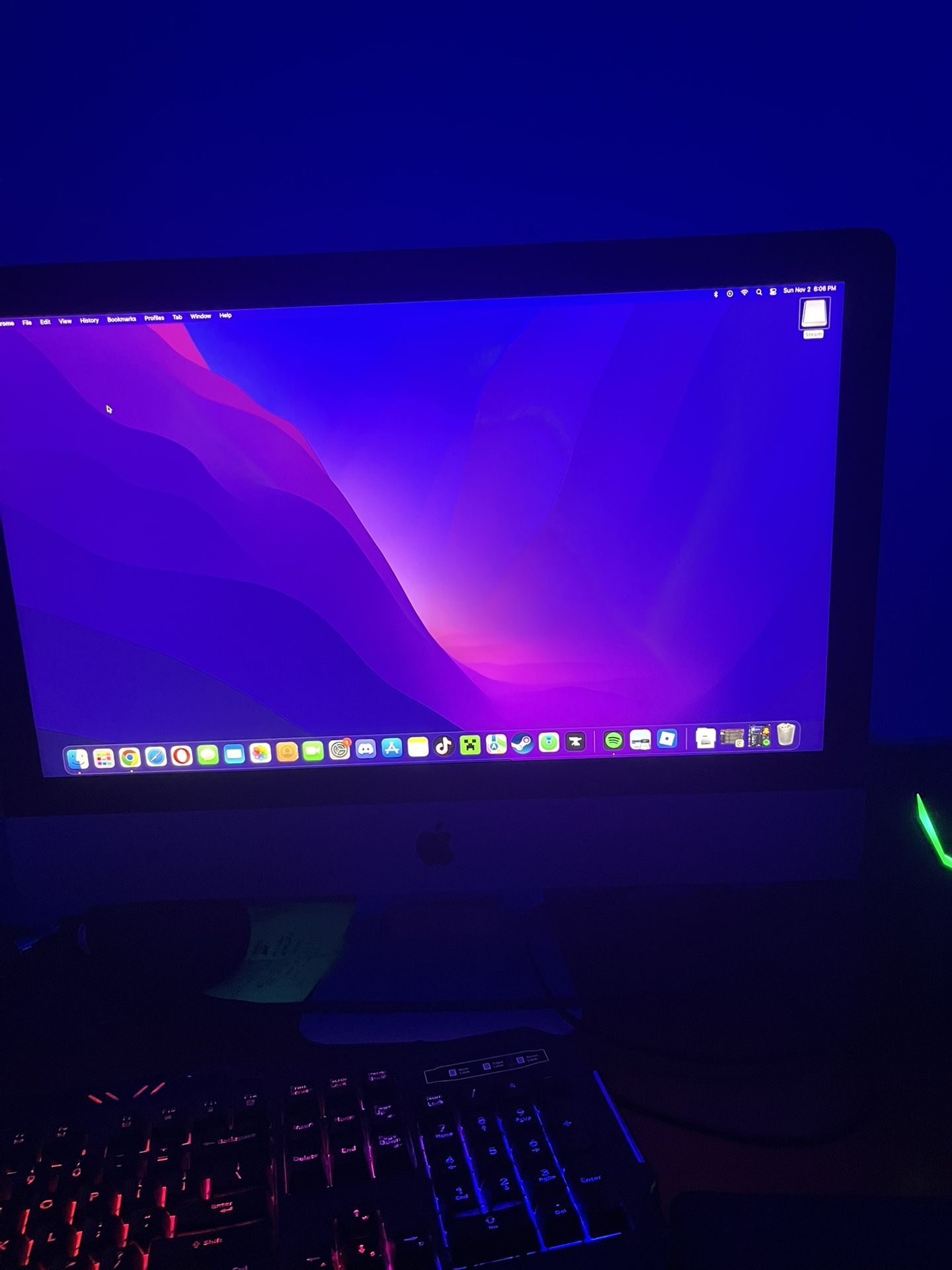 Mac Desktop Computer 