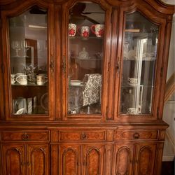 Beautiful 2 piece China Cabinet