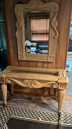 Walkway mirror with table