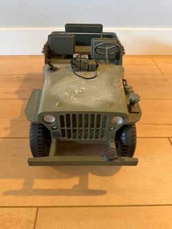 Toy military jeep
