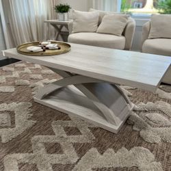 Living room Coffee Table And Matching Side Tables 