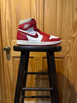 Jordan one high varsity red size 9.5 men