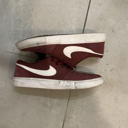 Maroon Nike Skateboard Shoes