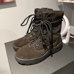 Yeezy Combat Boot Season 4 Oil