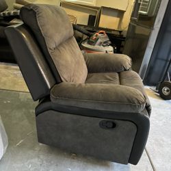 Recliner Chair 