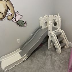 Kid’s Indoor Slide