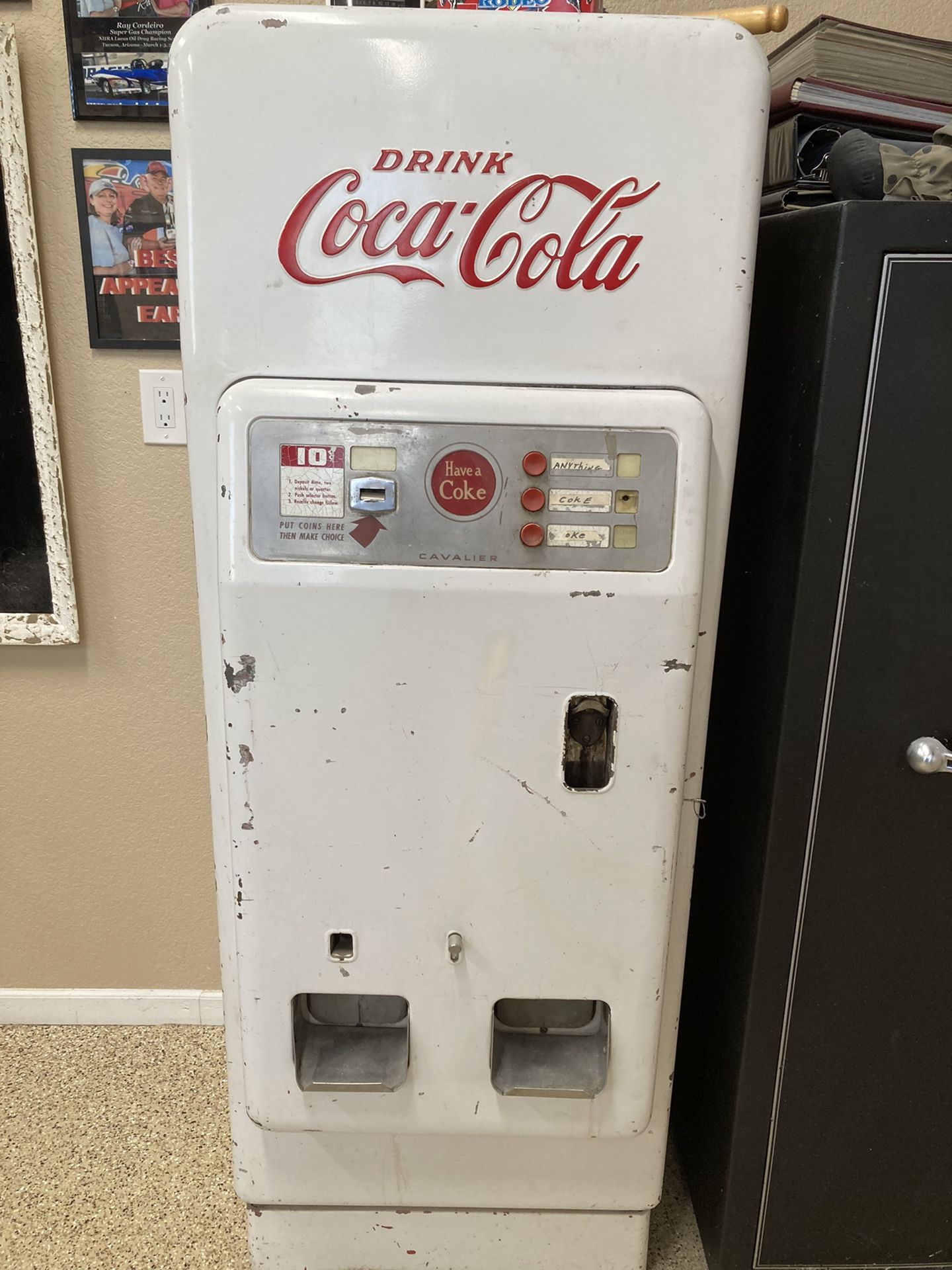 Cavalier 124 Coke Machine