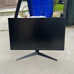 27. Computer Lg Monitor.