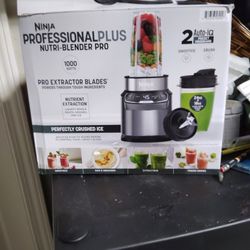 NINJA PROFESSIONAL PLUS BLENDER PRO