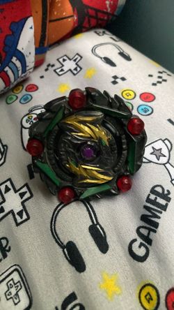 Beyblade Burst Surge Curse Satomb (Hasbro)