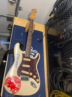 Fender Stratocaster Electric Guitar