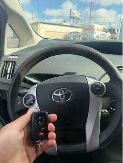 key fobs/ llaves y controles para carros
