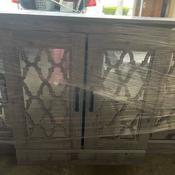 Dining Buffet/Hutch