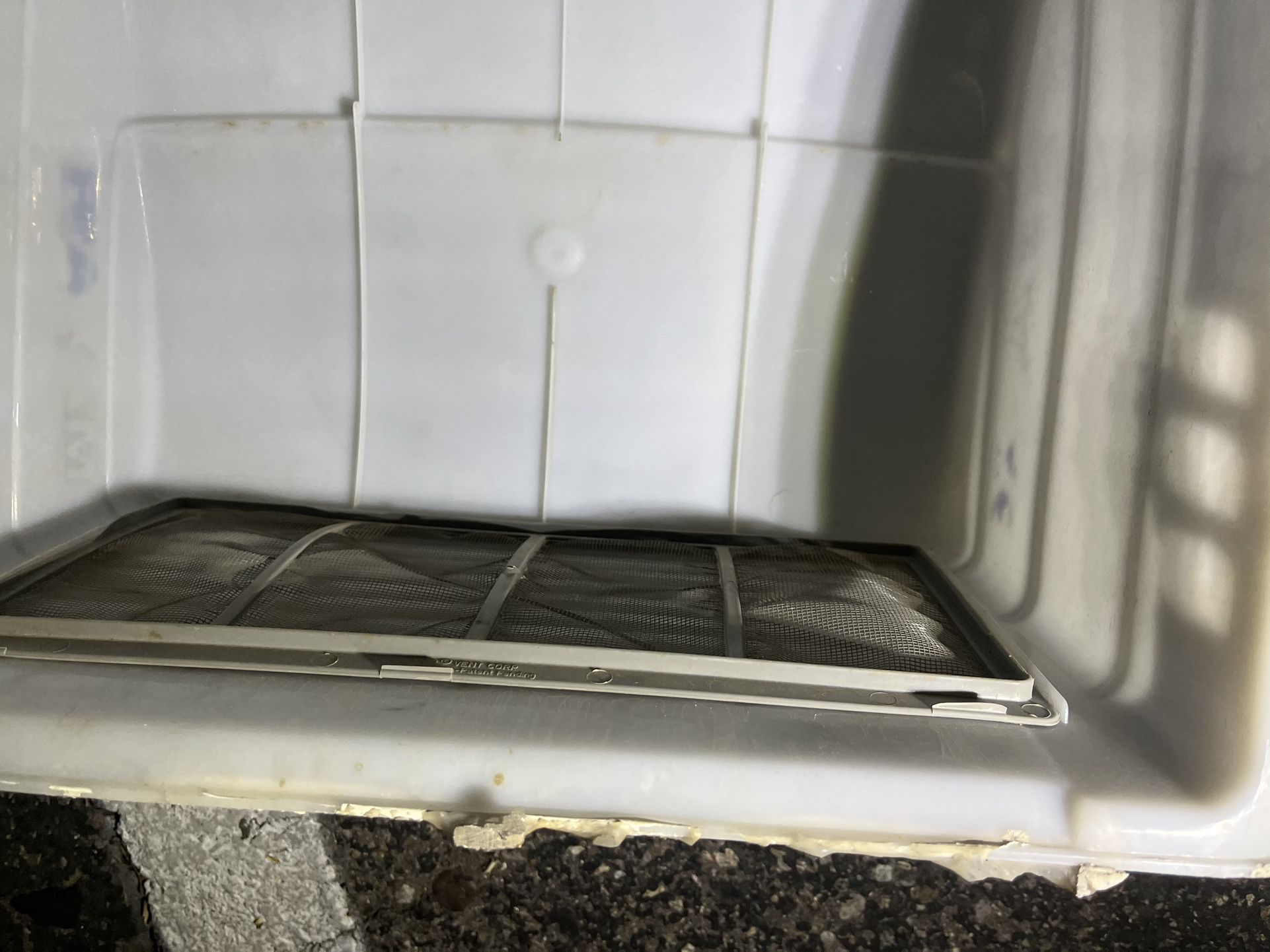 Rv Rooftop Window Cover With Air Vent