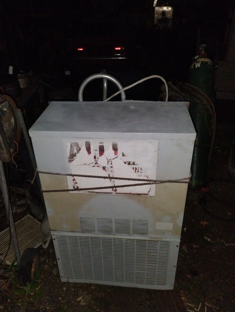 220 Vt S Package Unit Wall Mount ACN Heat