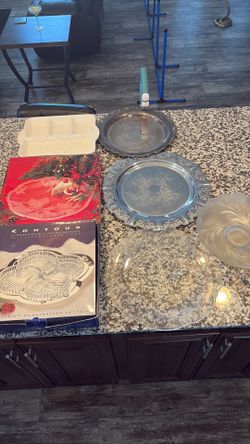 Heavy duty kitchenware platters